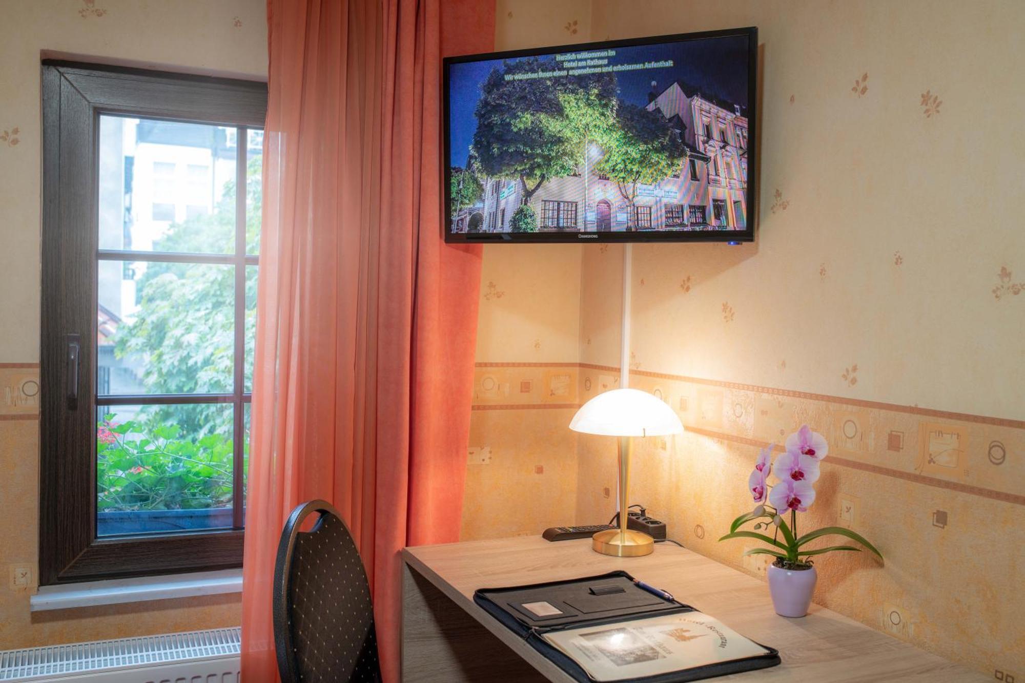 Hotel Am Rathaus Menden Extérieur photo