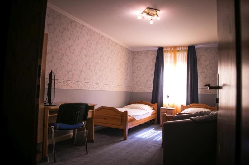 Hotel Am Rathaus Menden Extérieur photo